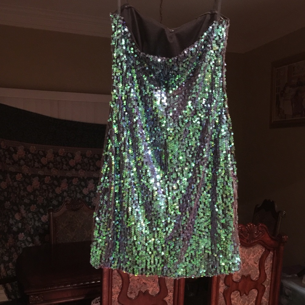 Mermaid sequin cocktail dress - Picture 2 of 6